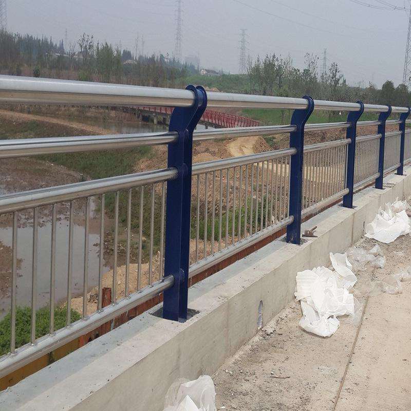 不锈钢复合管桥梁栏杆-10