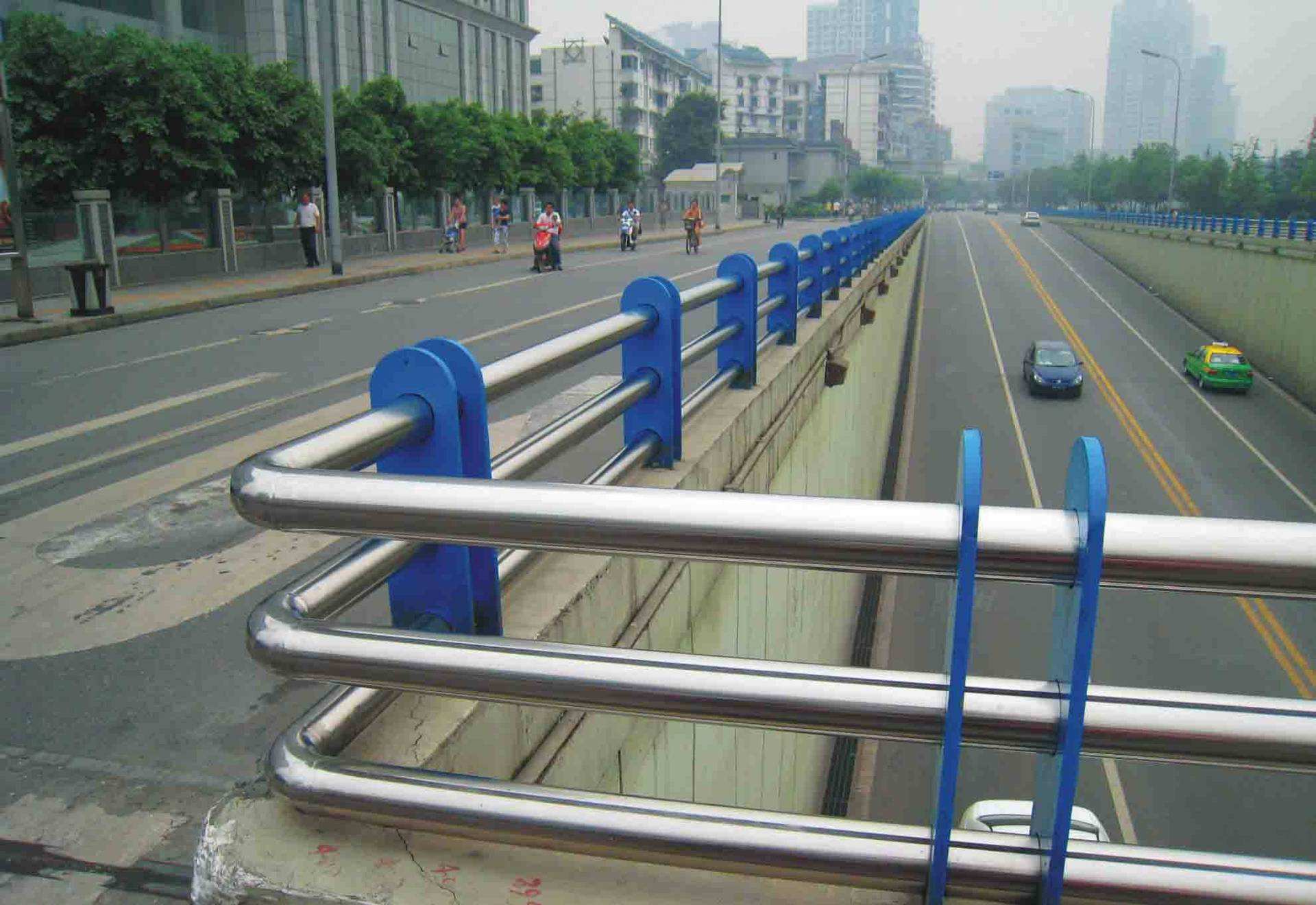 不锈钢复合管桥梁栏杆-15